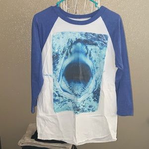 3/4 t-shirt jaws on front